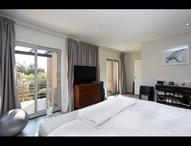 5 BEDROOM FREESTANDING TO LET IN STONEHURST MOUNTAIN ESTATE